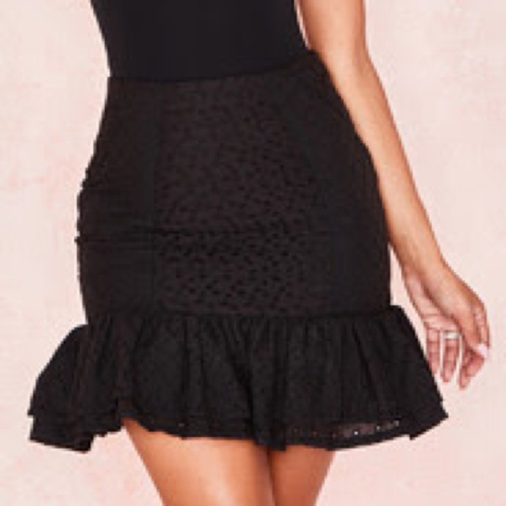 NEW W/ Tags House of CB Black Skirt Large